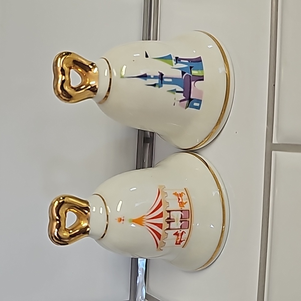 Disneyland Vintage Salt and Pepper Set